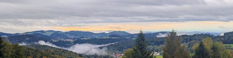 Morgens ist noch Nebel in den Tälern